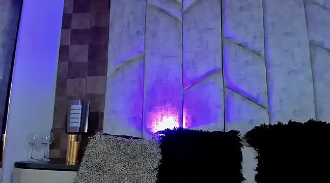 MoniicaRocha  online show from February 17, 2025, 11:42 pm