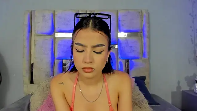 MoniicaRocha  online show from September 8, 2025, 8:41 pm