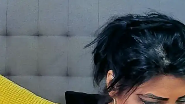 AmyCubes online show from January 7, 2025, 3:54 pm