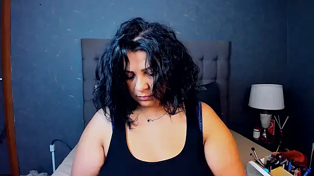 AmyCubes online show from October 20, 2025, 4:02 am