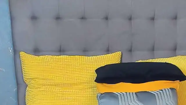 AmyCubes online show from February 20, 2026, 4:42 am