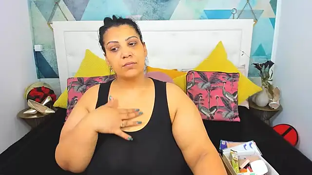 AmyCubes online show from July 7, 2026, 5:54 am
