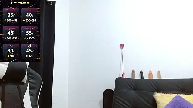 Kiara-Rider online show from December 15, 2025, 1:59 pm