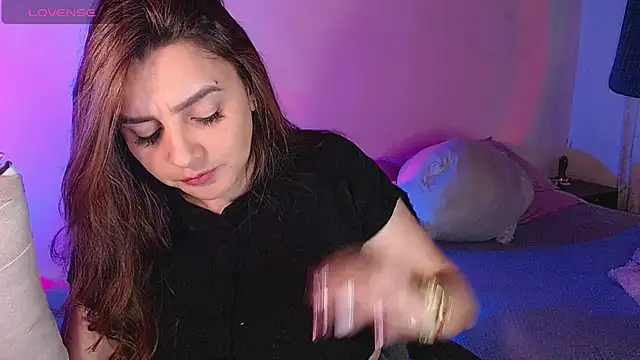 Lu perez online show from December 18, 2024, 9:18 pm