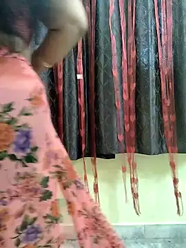 Snapshot of bhuvana555 chatting on October 13, 2025, 5:18 am bhuvana555 online show from October 13, 2025, 5:18 am