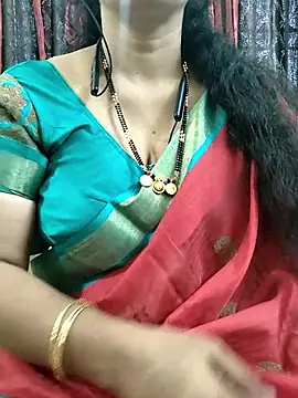 Snapshot of bhuvana555 chatting on October 21, 2025, 5:08 am bhuvana555 online show from October 21, 2025, 5:08 am