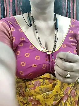 bhuvana555 online show from November 26, 2025, 5:19 am