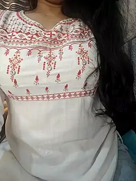 Rina777o online show from May 8, 2026, 4:56 pm