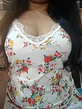 Rina777o online show from May 9, 2026, 4:23 pm