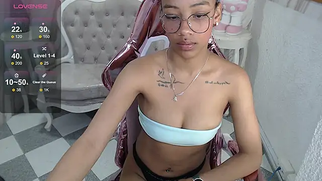 Violeth b online show from January 21, 2025, 3:54 pm