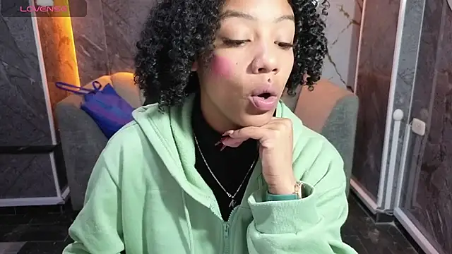 Violeth b online show from October 22, 2025, 12:49 pm