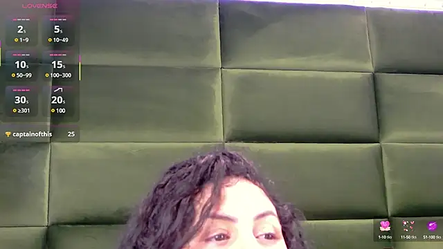 Snapshot of SelenSummer chatting on February 20, 2025, 9:33 am SelenSummer online show from February 20, 2025, 9:33 am