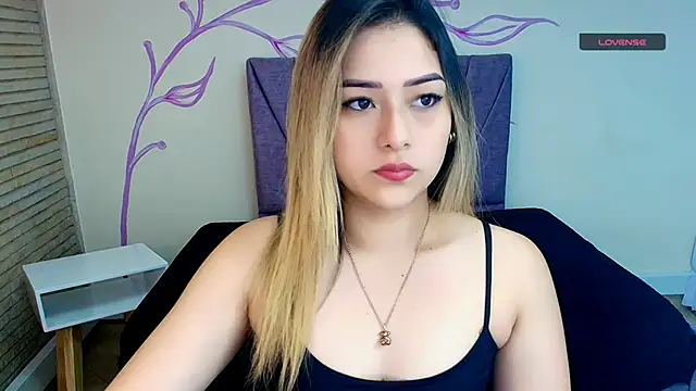 DahliaMoore online show from December 5, 2024, 12:00 pm