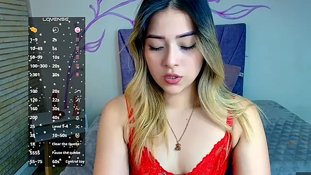 DahliaMoore online show from December 19, 2024, 3:41 pm