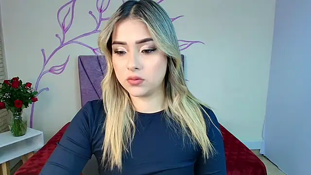 DahliaMoore online show from February 20, 2025, 7:41 pm