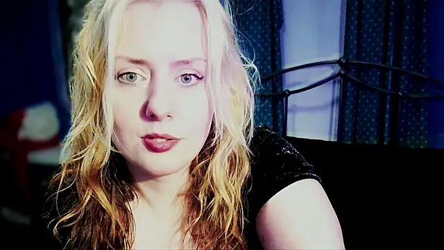 SkarlettRose96 online show from November 26, 2025, 4:52 pm