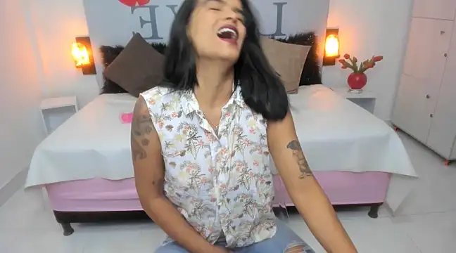 AishaaSquirt online show from March 6, 2025, 12:41 pm