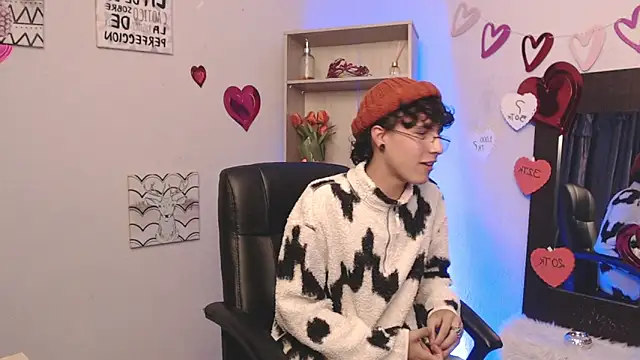 Jeam hot online show from March 4, 2025, 8:49 pm