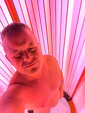 swingr online show from December 4, 2025, 1:53 pm