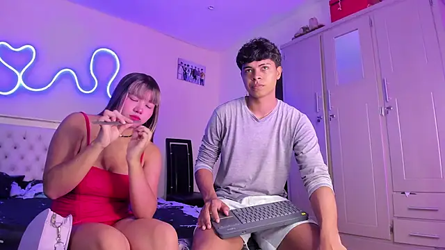 dafnezahiraa  online show from January 14, 2026, 8:47 pm