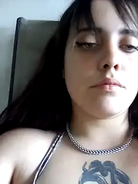 Snapshot of lucylovles chatting on February 23, 2025, 1:32 pm lucylovles online show from February 23, 2025, 1:32 pm