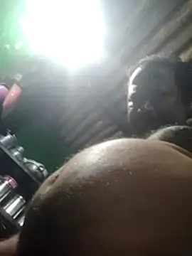 Snapshot of SSmadhu chatting on November 22, 2025, 4:17 pm SSmadhu online show from November 22, 2025, 4:17 pm