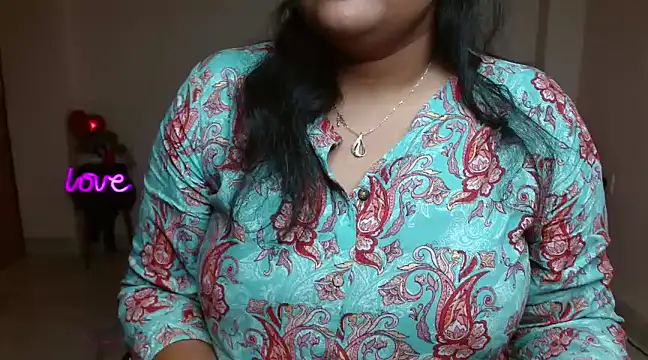 Naughty Ayesha1 online show from February 26, 2025, 4:47 am