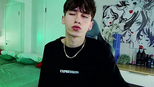 Snapshot of Bad_Boy9996 chatting on December 11, 2024, 10:38 pm Bad Boy9996 online show from December 11, 2024, 10:38 pm