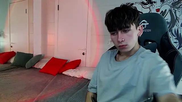 Snapshot of Bad_Boy9996 chatting on December 13, 2024, 4:49 pm Bad Boy9996 online show from December 13, 2024, 4:49 pm