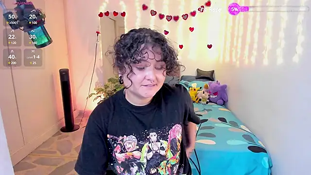 elylovegood online show from February 24, 2025, 8:25 pm