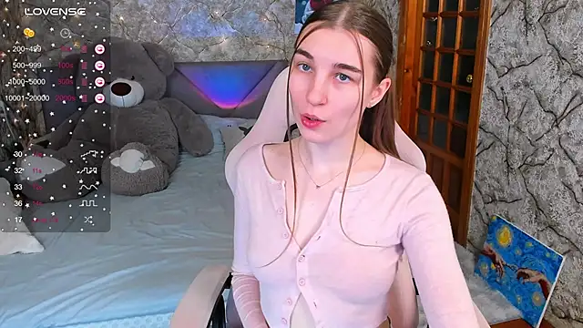  flowersweeet  online show from December 17, 2025, 1:50 pm