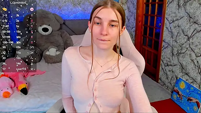  flowersweeet  online show from May 19, 2026, 9:21 pm