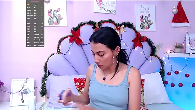 HannaPretthy online show from December 23, 2024, 6:58 pm