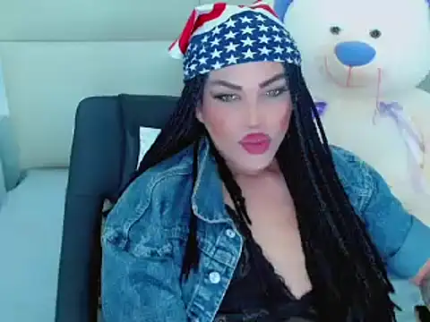 NathaliaCross online show from February 4, 2025, 10:24 pm