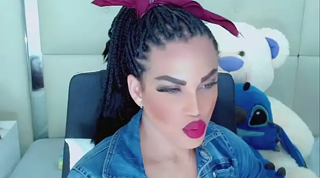 NathaliaCross online show from February 13, 2025, 4:32 am