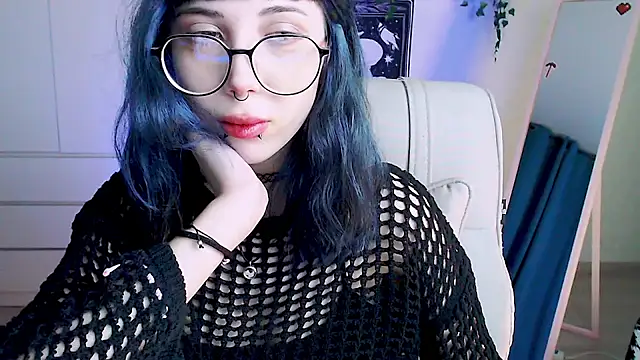 Snapshot of MoriHorri chatting on December 7, 2024, 3:14 am MoriHorri online show from December 7, 2024, 3:14 am