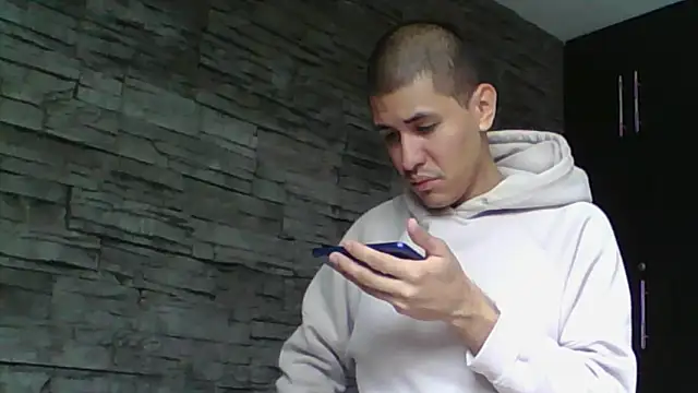 Sexylatin64 online show from June 10, 2026, 3:22 pm