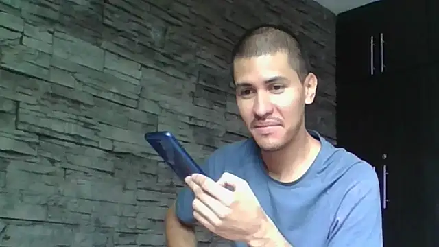 Sexylatin64 online show from June 15, 2026, 2:52 pm