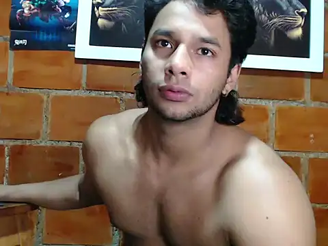 Snapshot of alextonbruno chatting on September 9, 2025, 9:47 pm alextonbruno online show from September 9, 2025, 9:47 pm