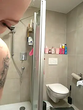 Snapshot of Milas_Dreams chatting on November 7, 2025, 8:36 am Milas Dreams online show from November 7, 2025, 8:36 am