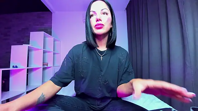 Snapshot of AddictedSabi chatting on October 23, 2025, 2:49 pm AddictedSabi online show from October 23, 2025, 2:49 pm