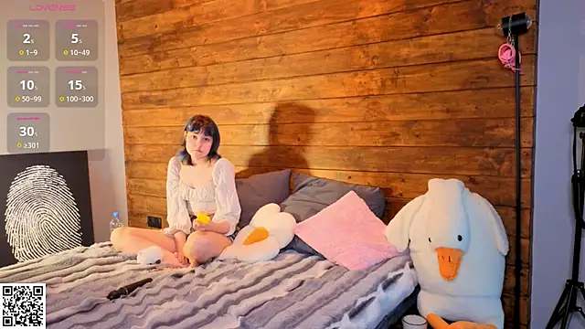 Nora Failure online show from June 26, 2026, 5:45 am