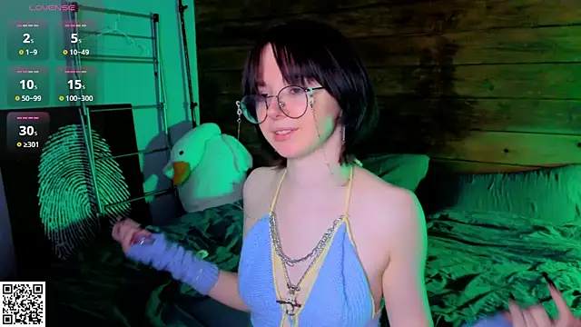 Nora Failure online show from August 4, 2026, 1:14 pm