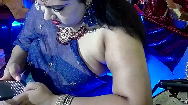 GoddessLorenaTheeSiren online show from December 11, 2024, 4:20 pm