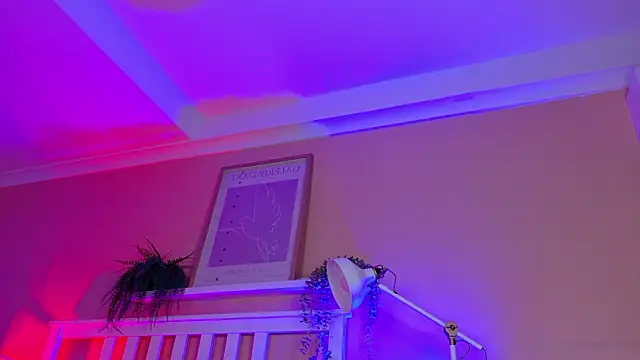 ParisFox  online show from March 23, 2026, 8:13 pm