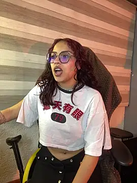 Liittleluaa  online show from January 27, 2025, 12:16 pm