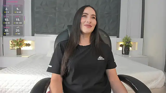 SaraGomez1 online show from April 30, 2026, 12:22 pm