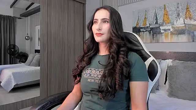 SaraGomez1 online show from July 10, 2026, 2:08 pm