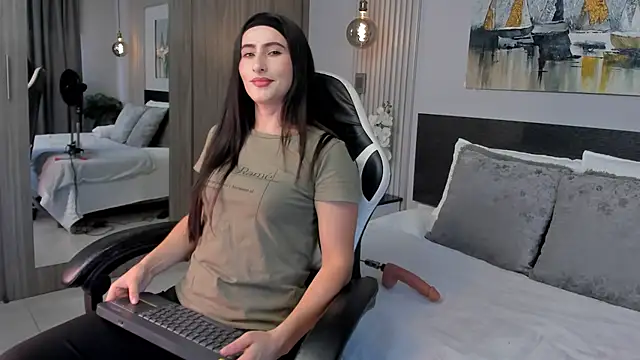 SaraGomez1 online show from July 16, 2026, 1:17 pm