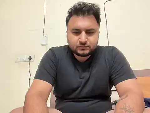 gauravgay93 online show from January 30, 2025, 3:40 pm